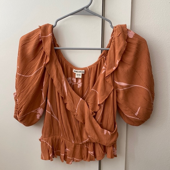 Billabong Tops - Orange crop top